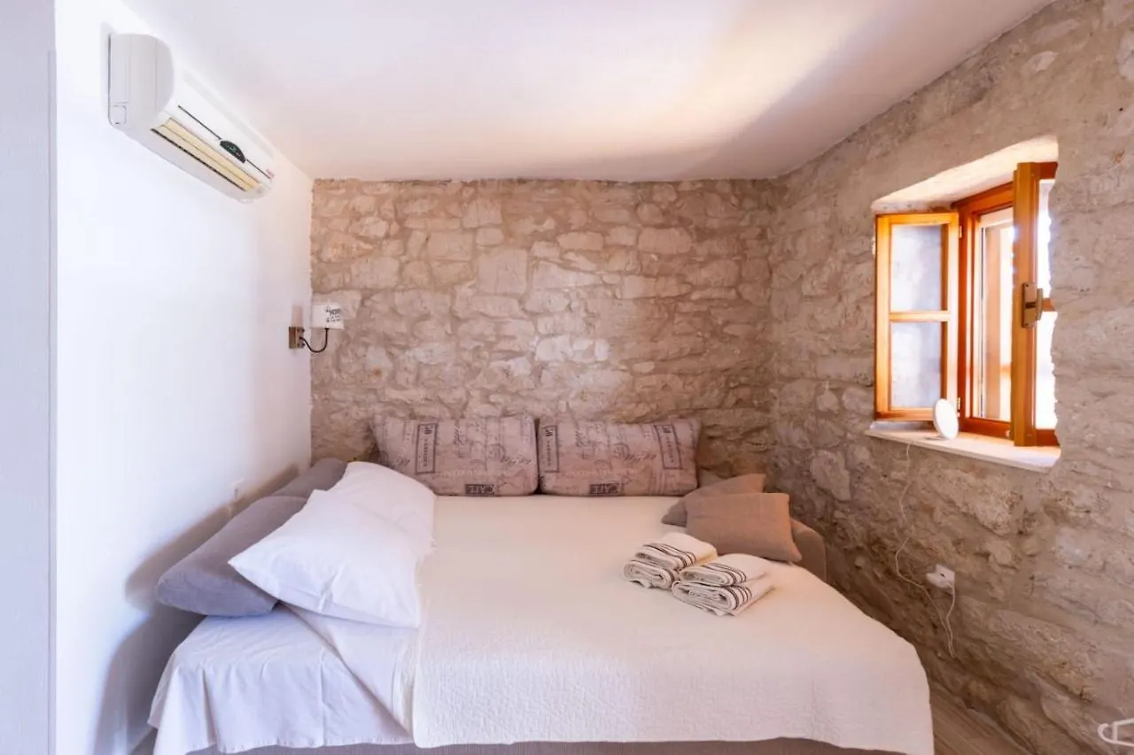 Apartman Diran Biograd Na Moru 0*,