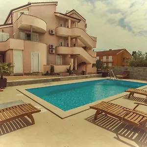  Apartment Basilea